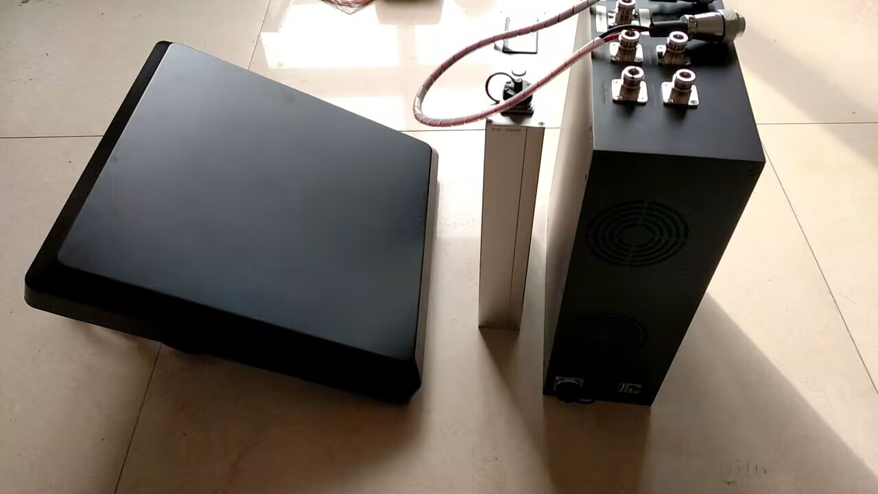 玻利维亚伪基站设备