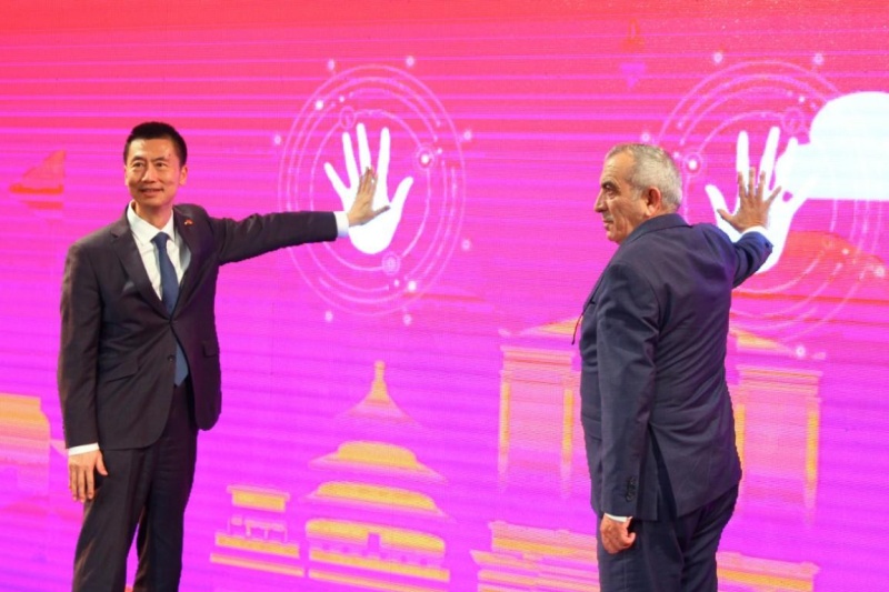 中国驻约旦大使郭伟与约旦文化大臣穆斯塔法·拉瓦希德共同启动系列活动,纳达尔·达乌德摄