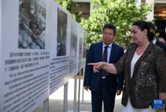 中国式现代化成就图片展在杜尚别举行